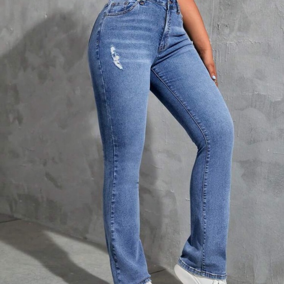 Spring Ripped Flare Leg Jeans - Picture 5 of 5